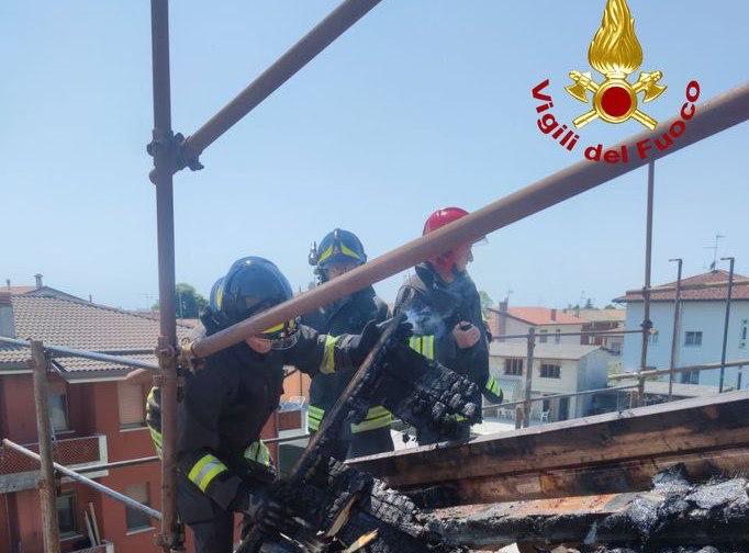 Immagine per Fiamme in un appartamento a Gorizia, intossicata una donna